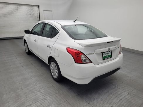Used 2019 Nissan Versa SV FWD image 5