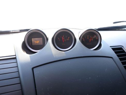Used 2007 Nissan 350Z Touring RWD image 19