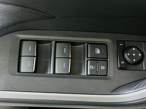 Used 2025 Toyota RAV4 XLE image 14