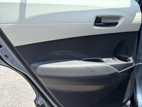 Used 2026 Toyota Corolla Cross L FWD image 19