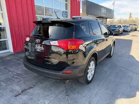 Used 2015 Toyota RAV4 Limited w/ Technology Package AWD/4WD image 7