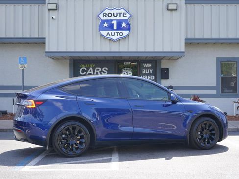 Used 2021 Tesla Model Y Long Range AWD/4WD image 4