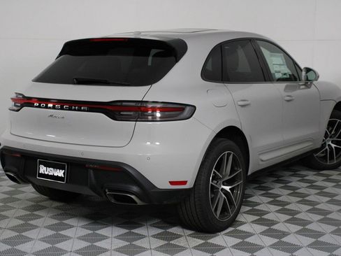 New 2026 Porsche Macan image 7