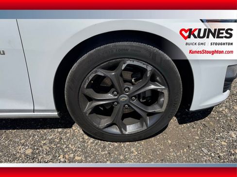Used 2022 Chevrolet Malibu LT FWD image 12