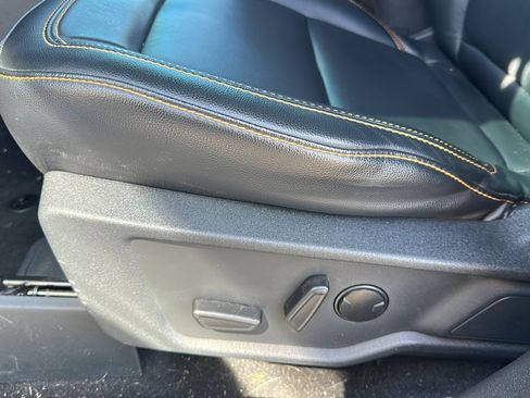 Used 2024 Ford Bronco Badlands image 15