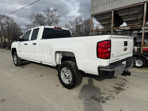 Used 2019 Chevrolet Silverado 2500 W/T image 3