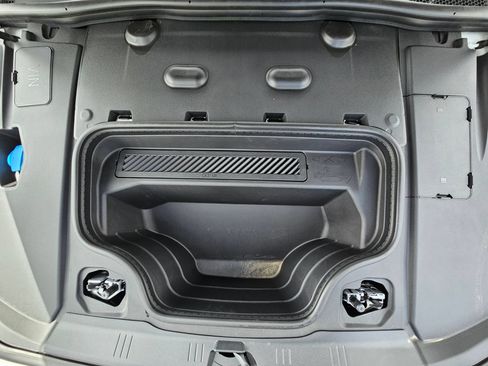Used 2025 Audi A6 e-tron Prestige AWD/4WD image 31