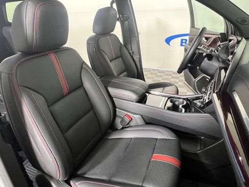 Certified 2024 Chevrolet Traverse RS w/ LPO, Floor Liner Package AWD/4WD image 12