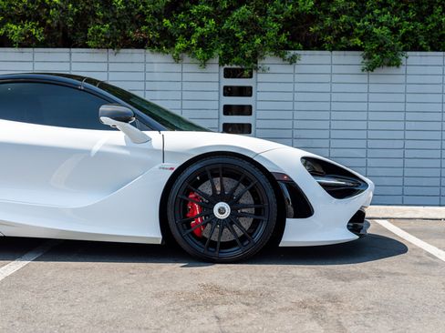 Used 2020 McLaren 720S Performance image 24