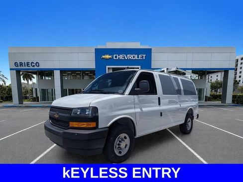Used 2025 Chevrolet Express 2500 w/ Driver Convenience Package RWD image 4