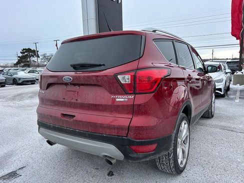 Used 2019 Ford Escape Titanium image 3