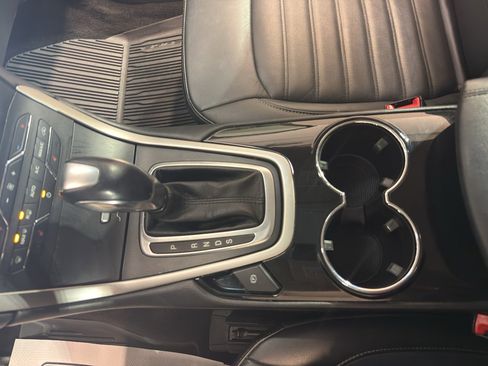 Used 2017 Ford Edge SEL w/ Equipment Group 201A image 19