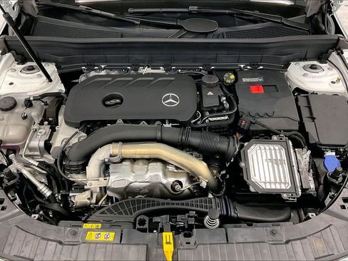 New 2026 Mercedes-Benz GLB 250 image 16