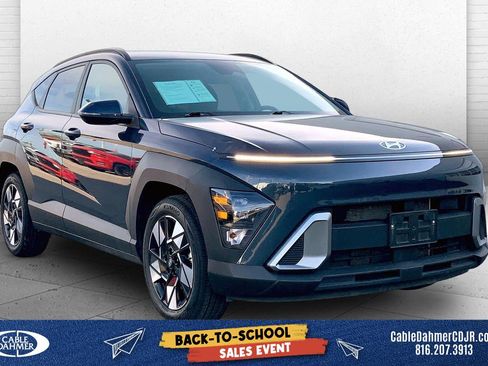 Used 2025 Hyundai Kona SEL FWD image 1