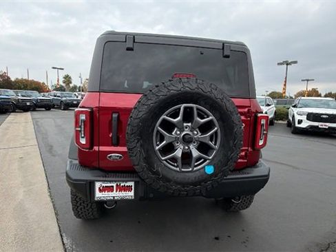 New 2025 Ford Bronco Badlands image 5