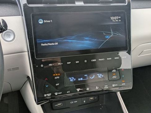 Used 2022 Hyundai Tucson Limited image 11