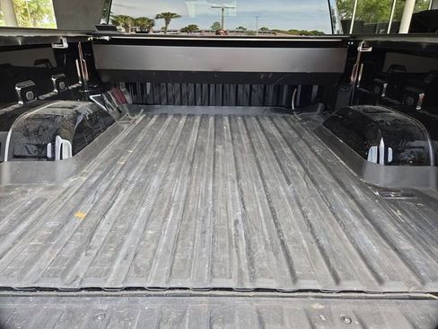 Certified 2022 Chevrolet Silverado 1500 RST AWD/4WD image 24