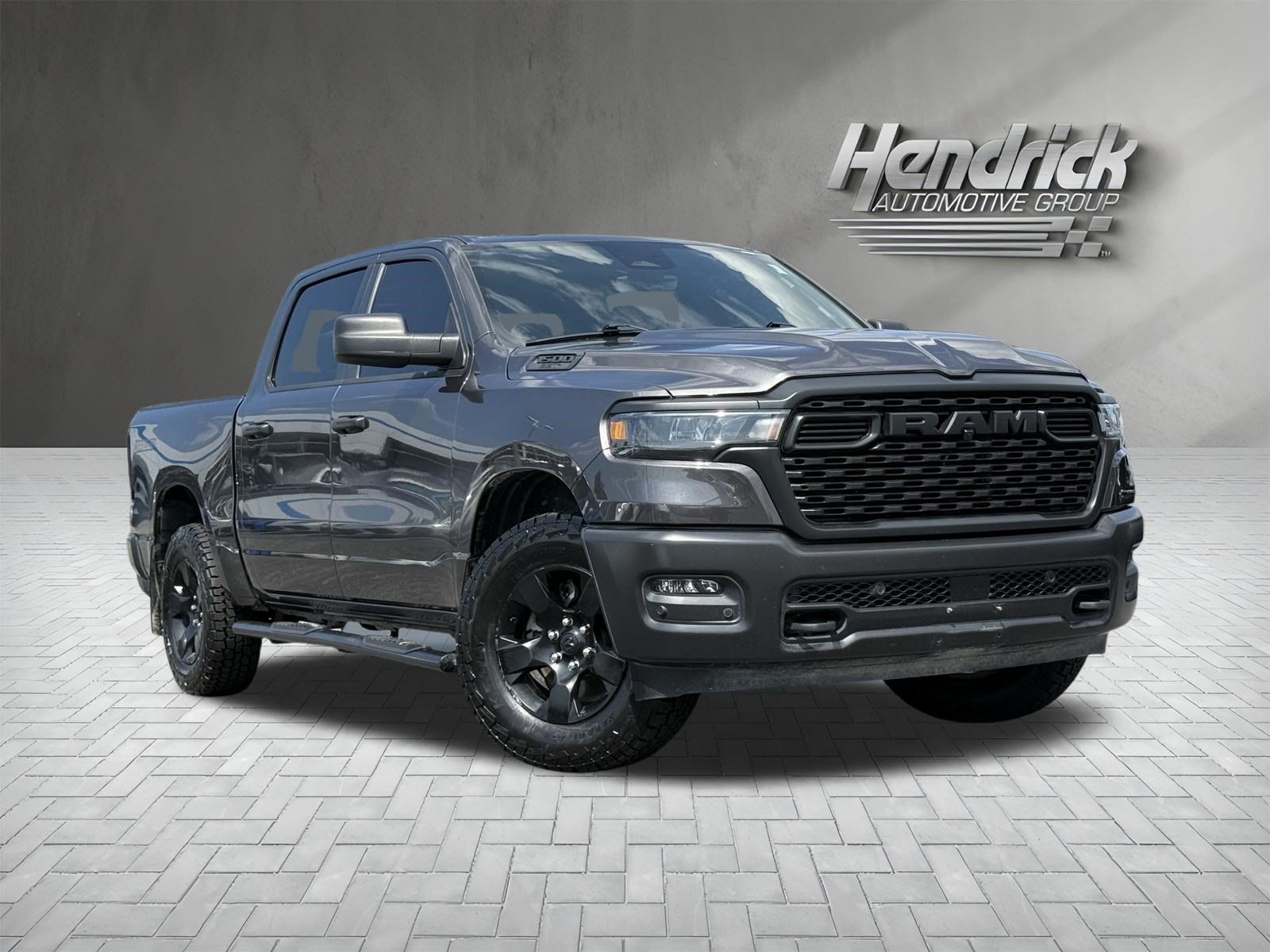 Used 2025 RAM 1500 Warlock AWD/4WD image 2