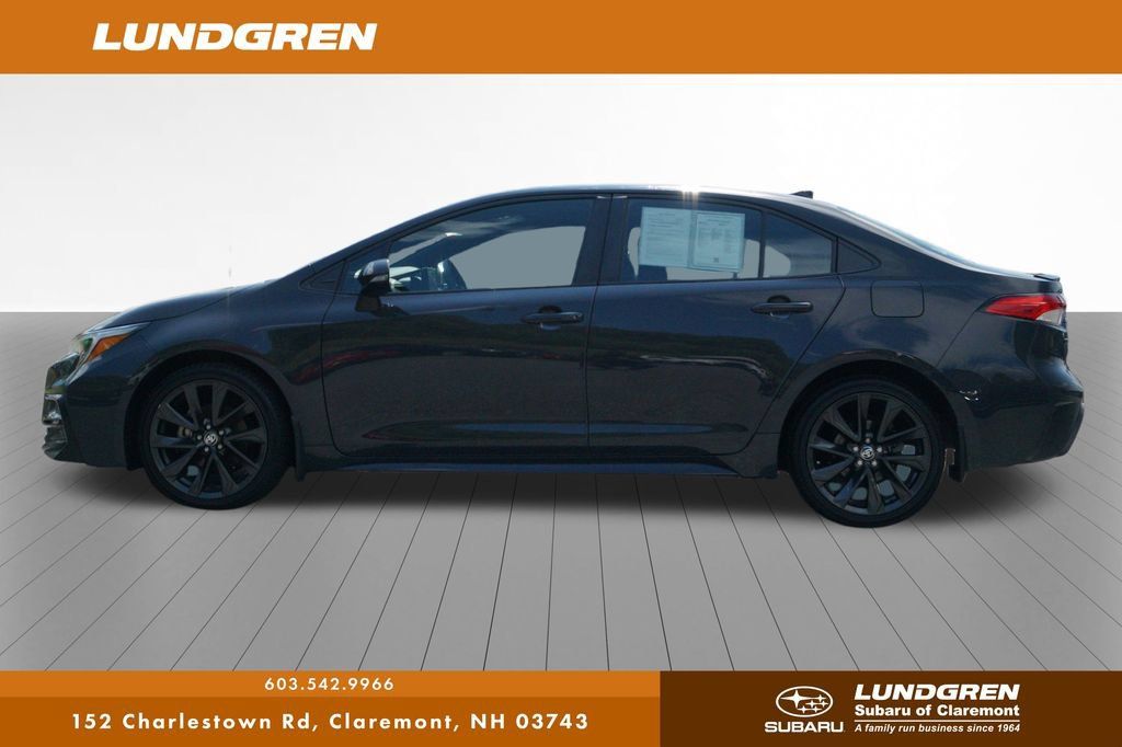 Used 2023 Toyota Corolla SE FWD image 25