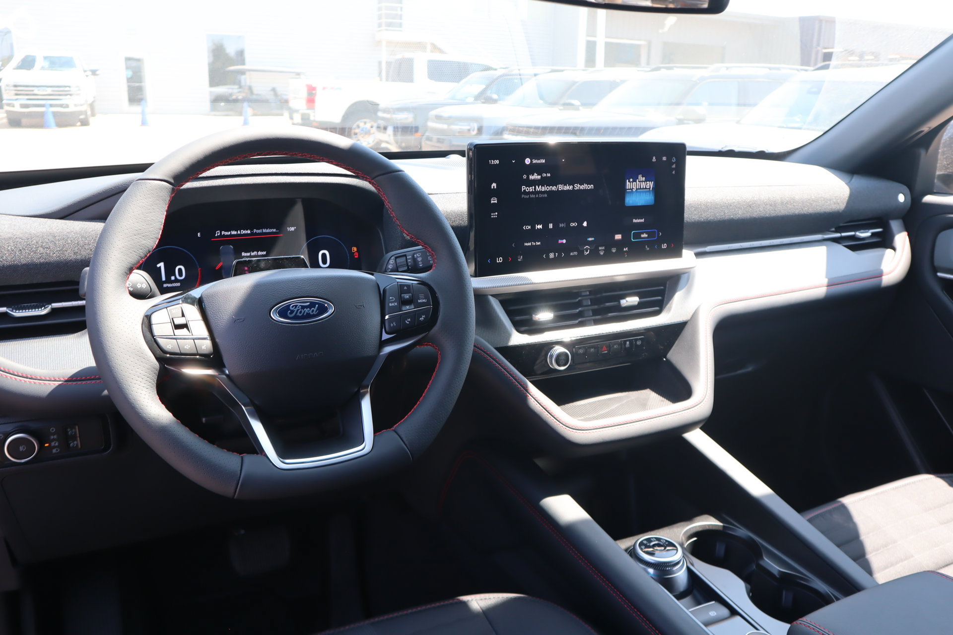 New 2026 Ford Explorer ST-Line w/ ST-Line Street Pack AWD/4WD image 2