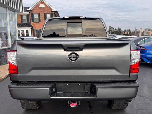 Used 2017 Nissan Titan PRO-4X image 7