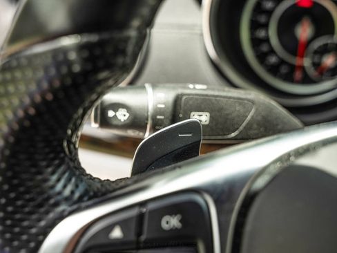 Used 2017 Mercedes-Benz SL 550 image 48