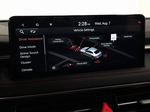 Used 2025 Genesis G70 3.3T Advanced image 18