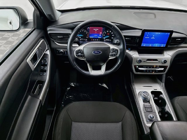 Used 2022 Ford Explorer XLT AWD/4WD image 21