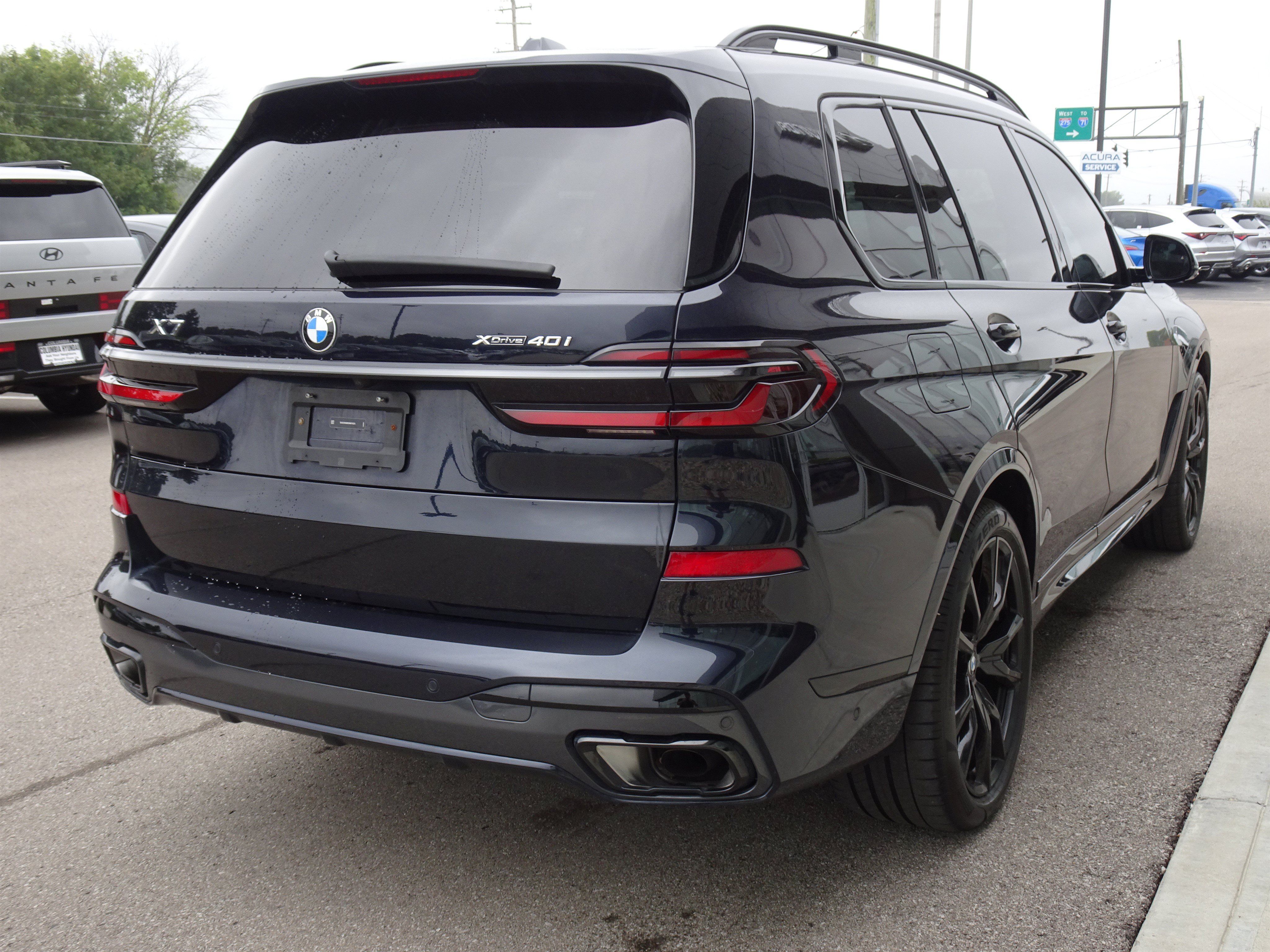 Used 2025 BMW X7 xDrive40i w/ M Sport Package AWD/4WD image 5