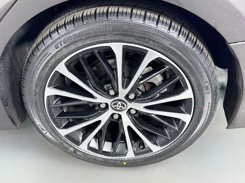 Certified 2020 Toyota Camry SE w/ Convenience Package image 29