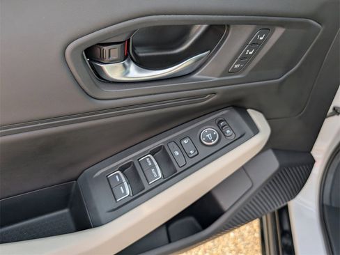 Used 2024 Honda Accord EX-L image 9