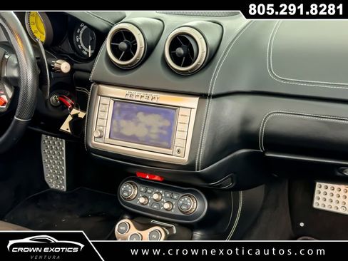Used 2012 Ferrari California image 43