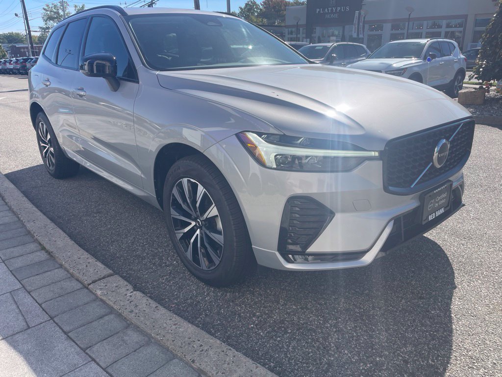 Certified 2024 Volvo XC60 B5 Core w/ Protection Package Premier AWD/4WD image 7