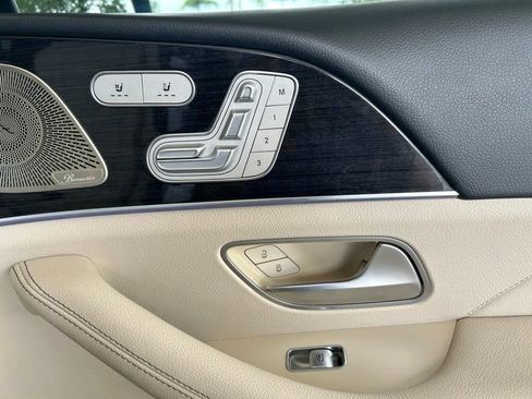 Used 2022 Mercedes-Benz GLS 450 4MATIC image 28
