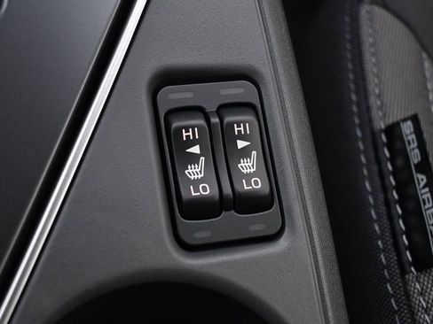 Certified 2025 Subaru Crosstrek 2.0i Premium image 30