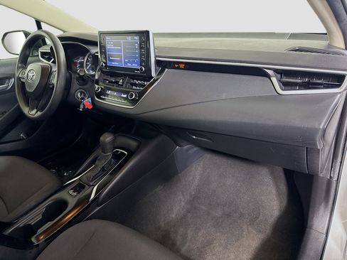 Used 2021 Toyota Corolla LE FWD image 29
