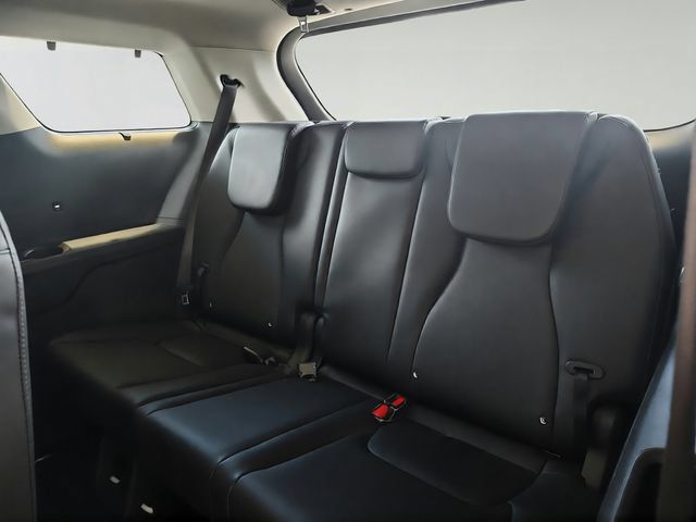 Certified 2026 Kia Carnival SX w/ SX Dark Edition Package FWD image 23