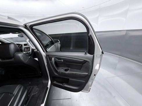 Used 2016 GMC Acadia SLT AWD/4WD image 19