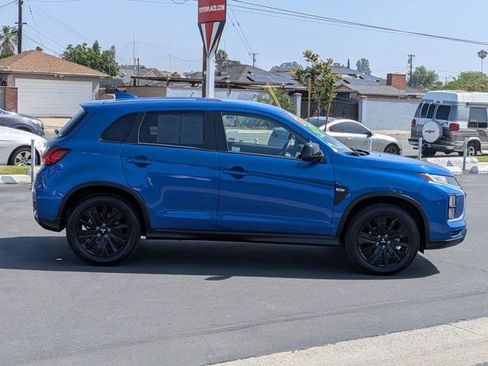 Used 2025 Mitsubishi Outlander Sport LE AWD/4WD image 4