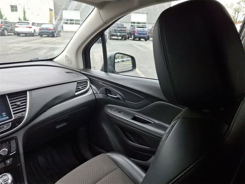 Used 2020 Buick Encore Preferred image 11