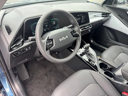 New 2026 Kia Niro EX FWD image 10