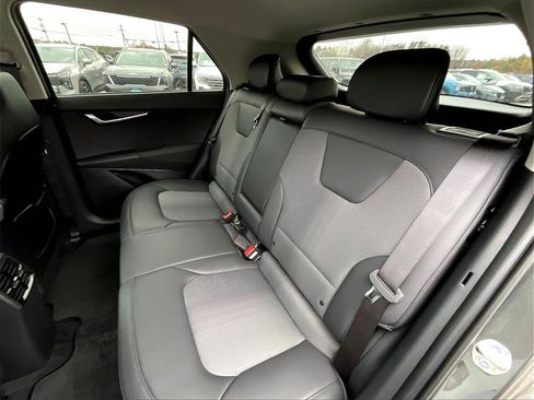 New 2025 Kia Niro Wind image 15