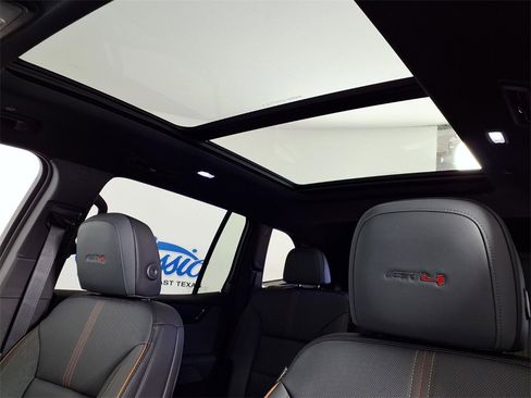 New 2026 GMC Acadia AT4 w/ Luxury Package image 16