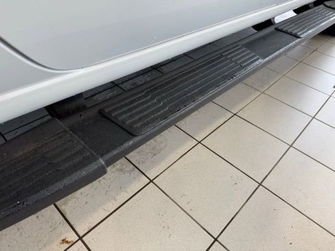 Used 2023 GMC Sierra 1500 AT4 w/ Technology Package image 38