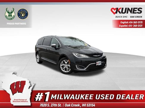 Used 2020 Chrysler Pacifica Limited FWD image 1