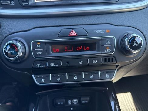 Used 2019 Kia Sorento SX image 33