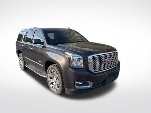Used 2016 GMC Yukon Denali w/ Open Road Package AWD/4WD image 7