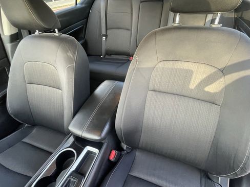 Used 2024 Nissan Altima 2.5 SV image 21