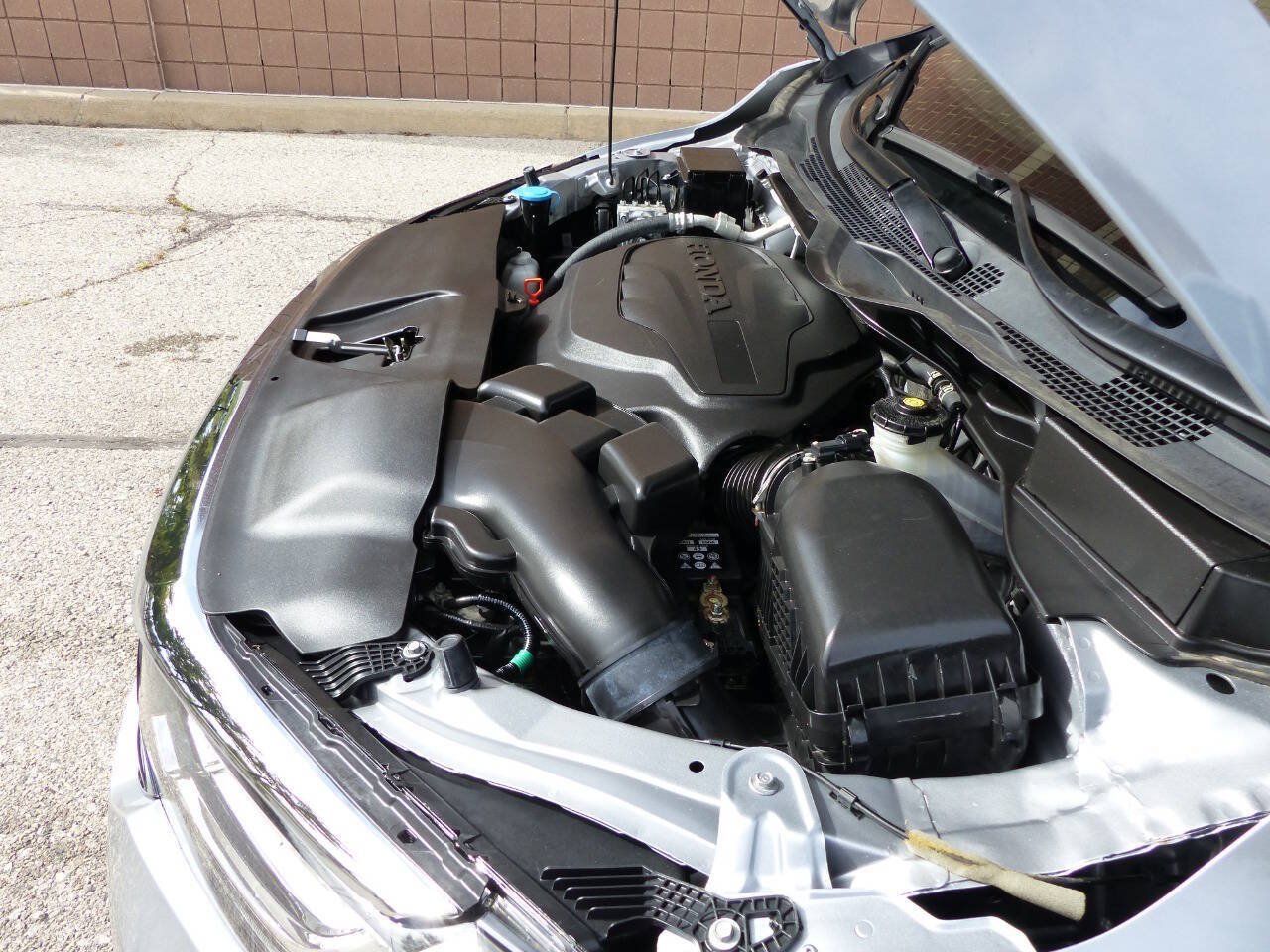 Used 2023 Honda Odyssey Elite image 18