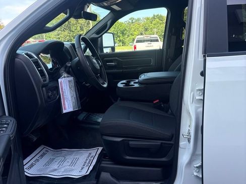New 2026 RAM 3500 Tradesman AWD/4WD image 9